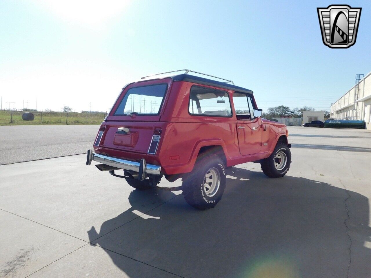 Jeep-Commando-Cabriolet-1973-Red-Black-154864-7