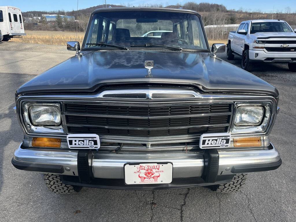 Jeep-Grand-wagoneer-1989-grey-107520-1