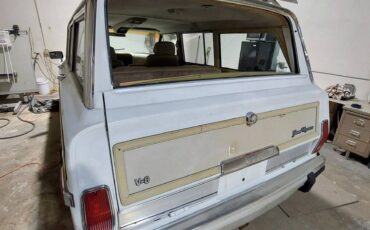 Jeep-Grand-wagoneer-1989-white-256860-3