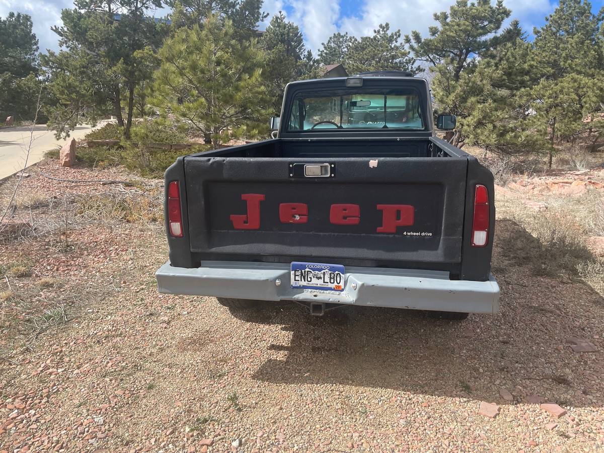 Jeep-J10-1977-black-167371-3