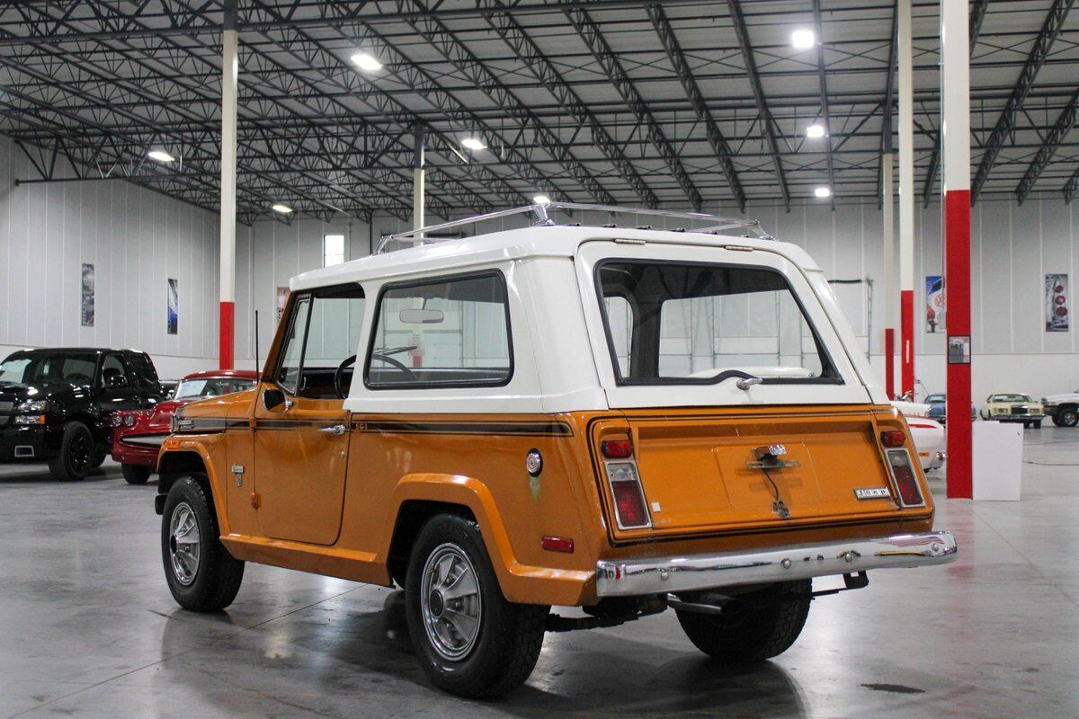 Jeep-Jeepster-SUV-1971-Gold-Black-18221-3