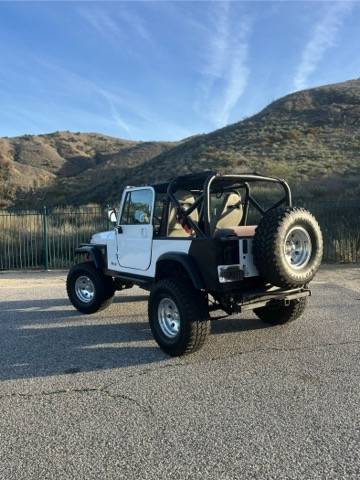 Jeep-Wrangler-1990-243010-3