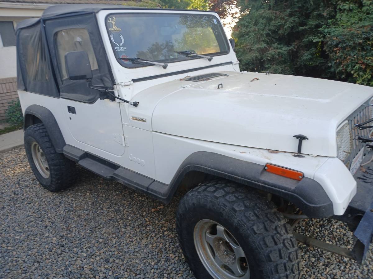 Jeep-Wrangler-1991-white-96560-2