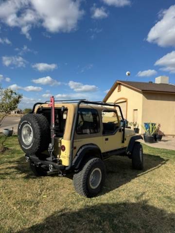 Jeep-Wrangler-1992-yellow-302556-2