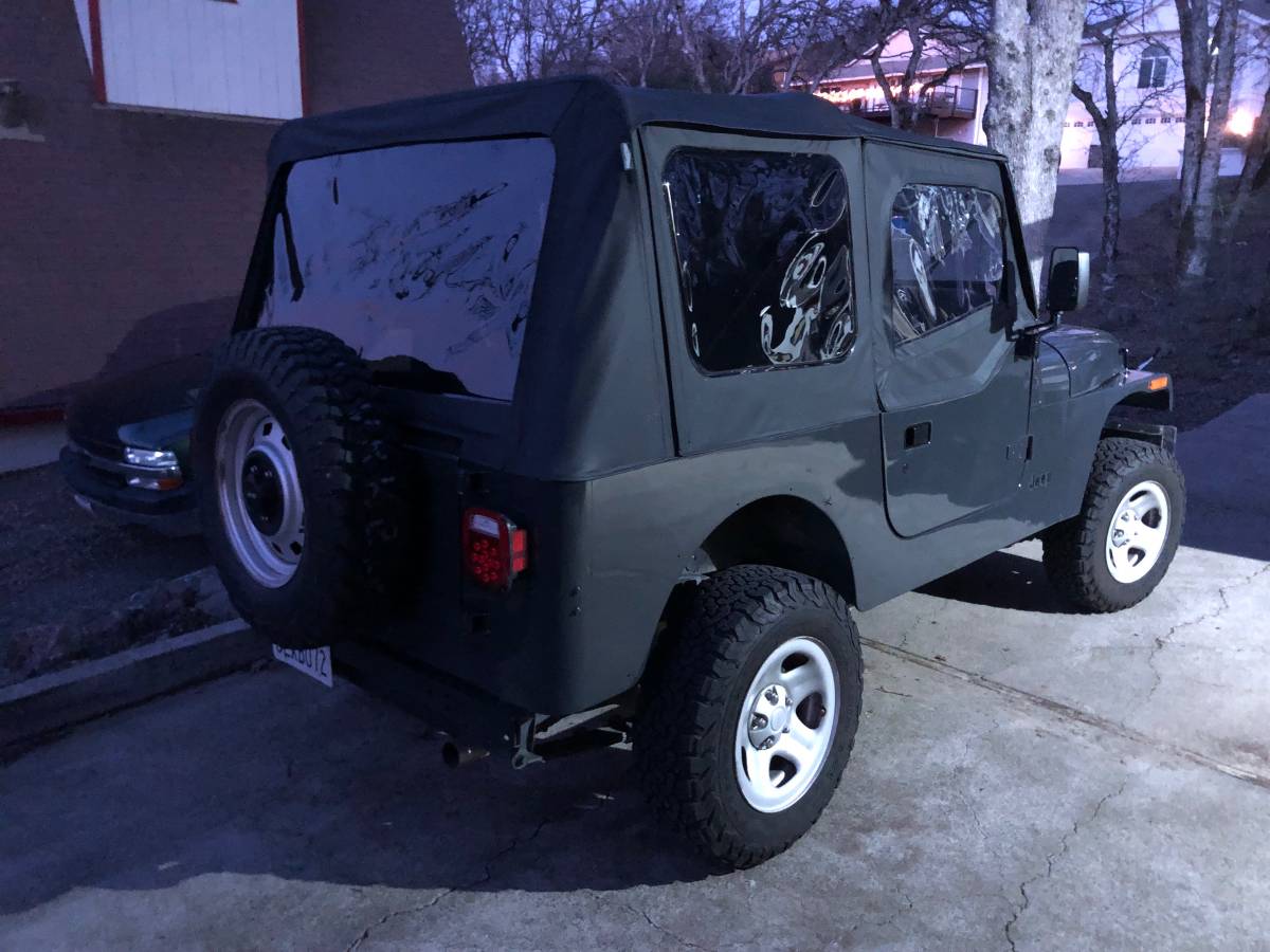 Jeep-Wrangler-sport-1991-grey-329915-3