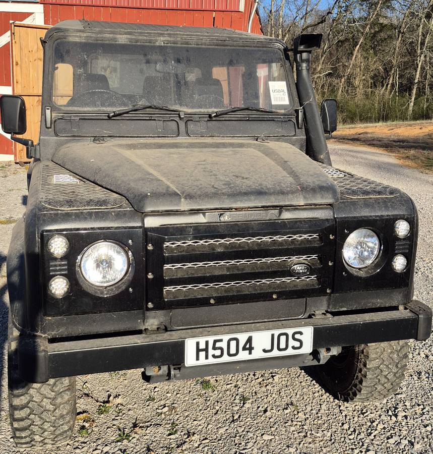 Land-rover-Defender-90-diesel-1991-black-208200-1