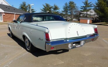 Lincoln-CONTINANTAL-1970-Green-Green-76742-21