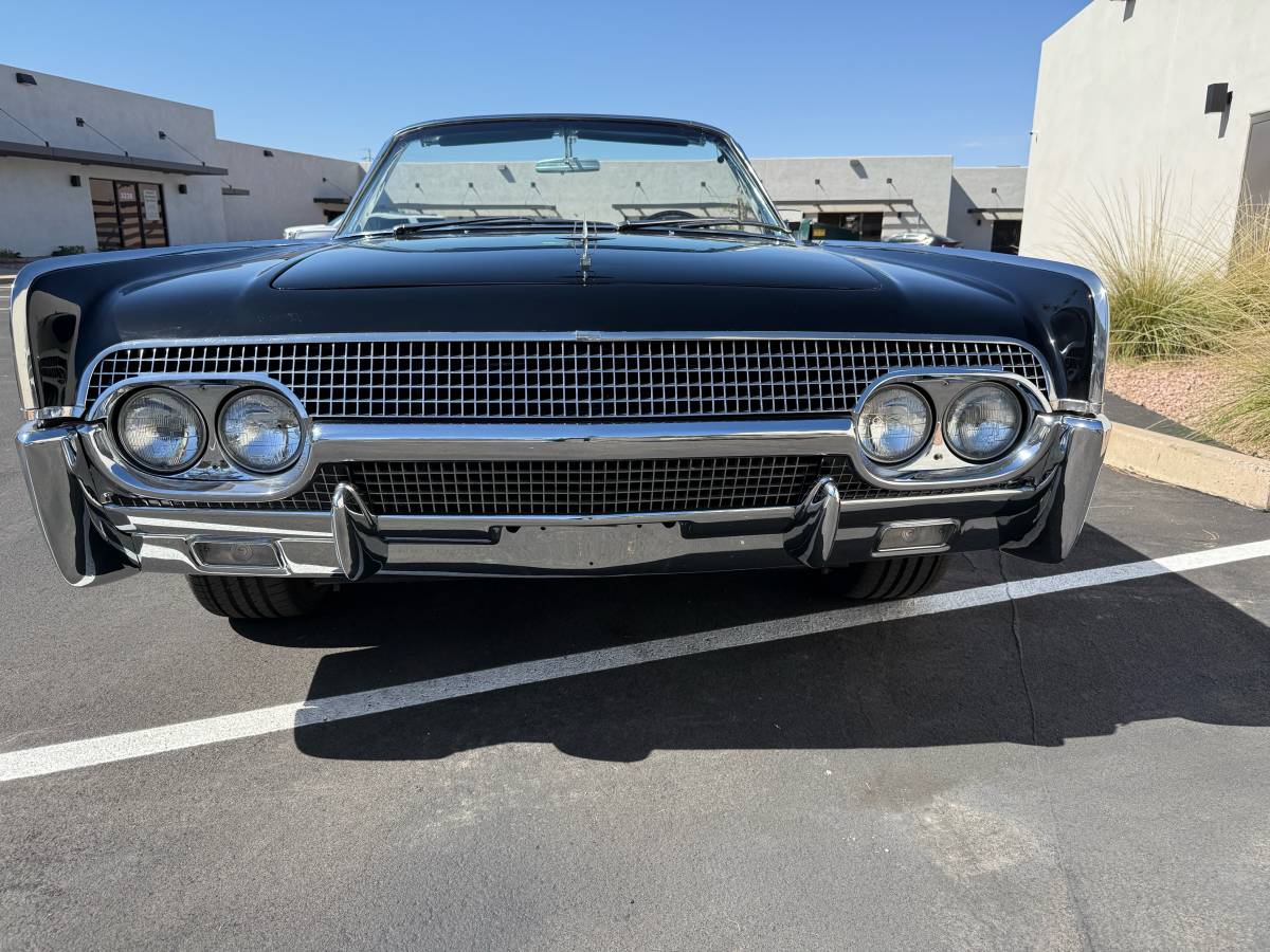 Lincoln-Continental-1961-black-198683-3