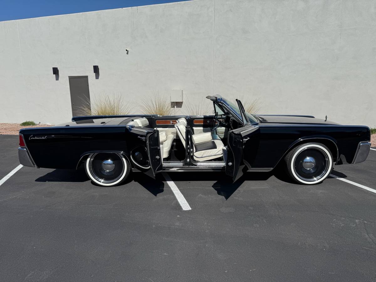 Lincoln-Continental-1961-black-198683-8