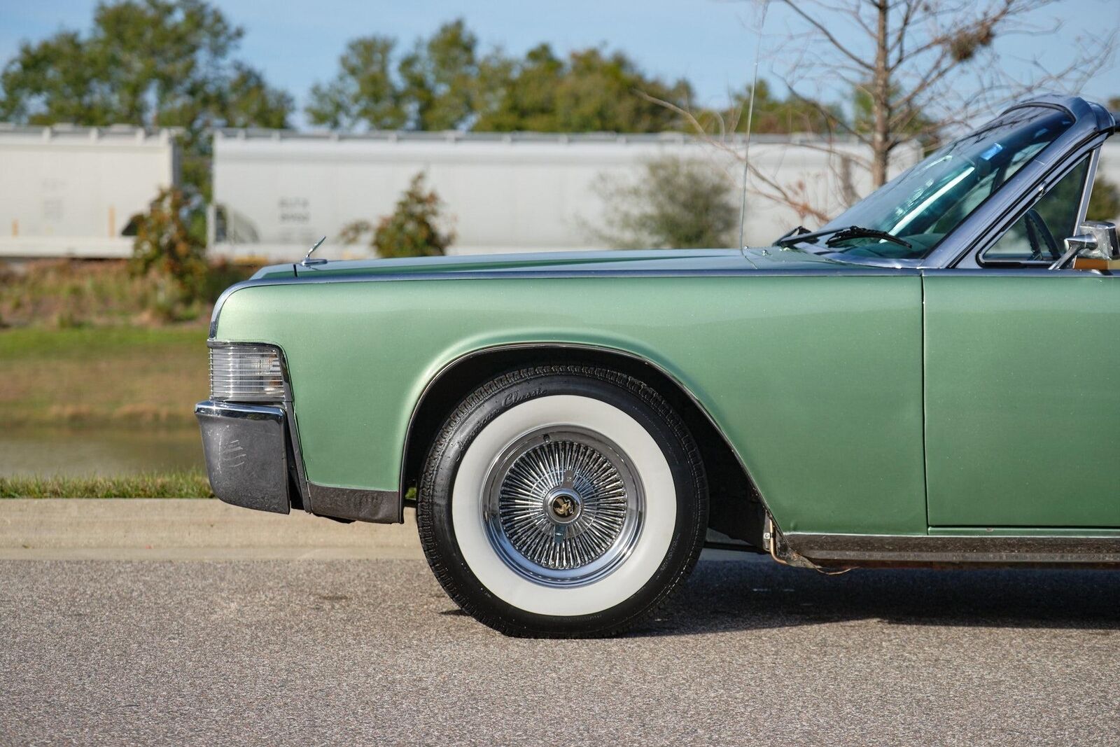 Lincoln-Continental-1965-Green-Tan-155662-11