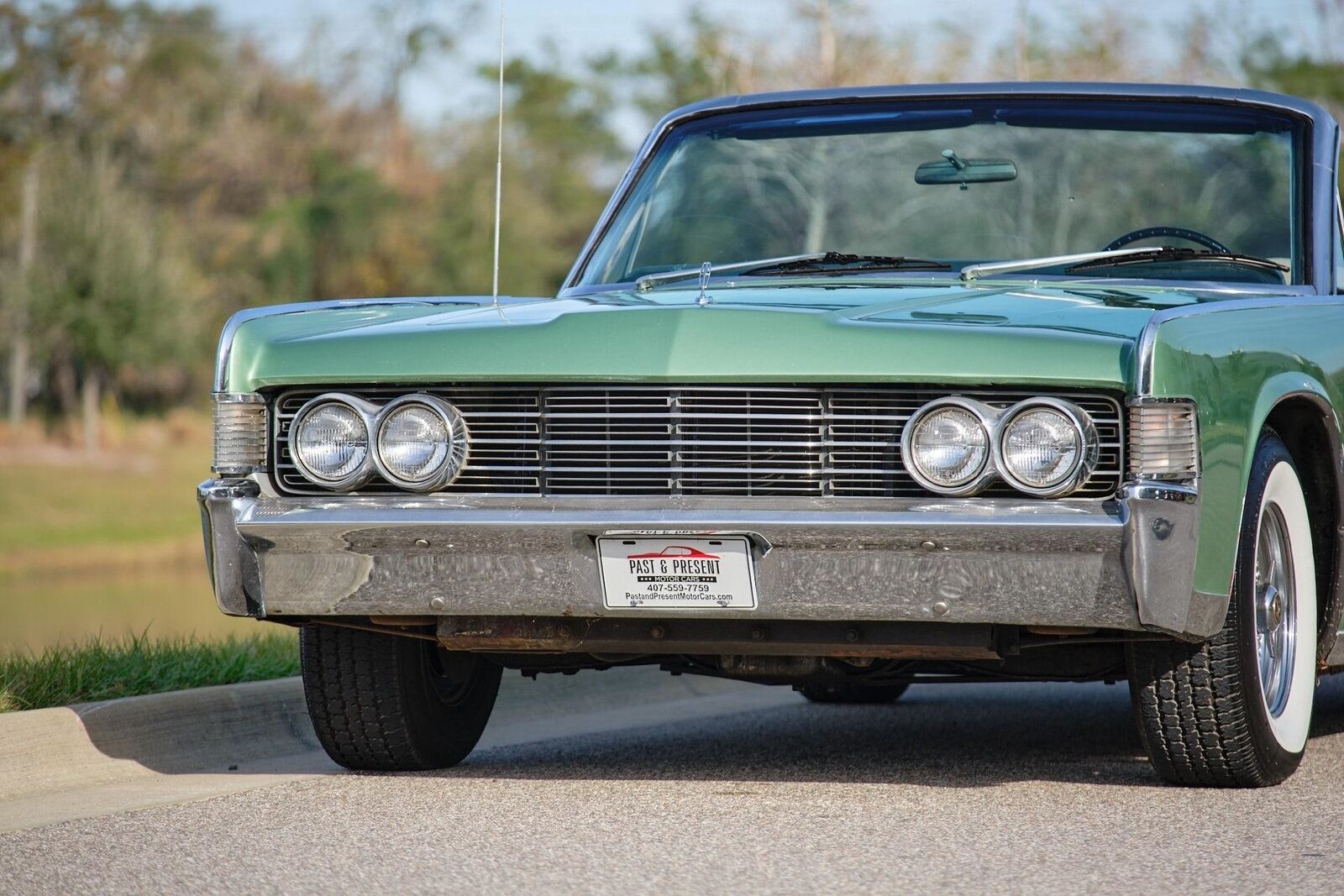 Lincoln-Continental-1965-Green-Tan-155662-12