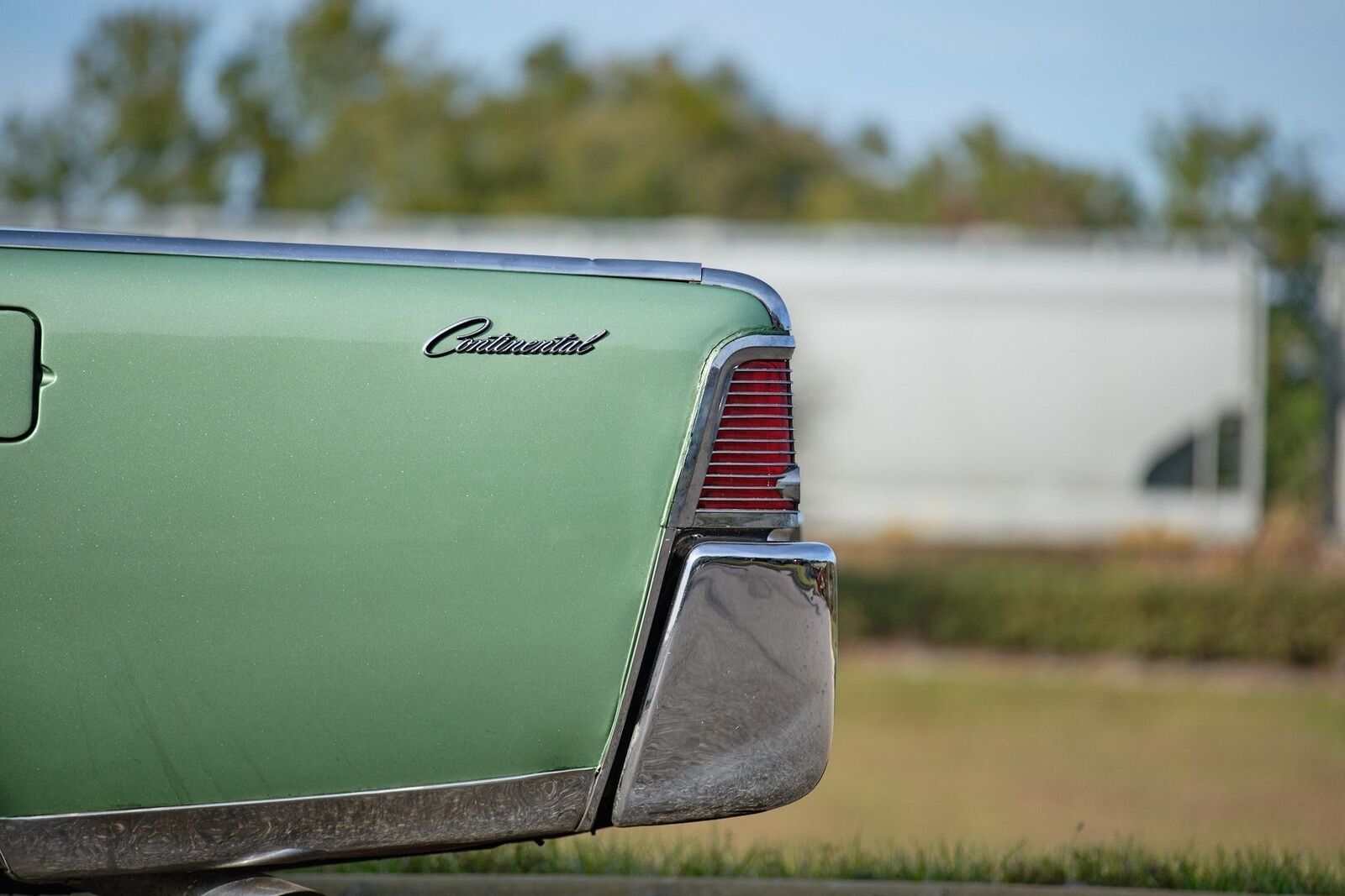 Lincoln-Continental-1965-Green-Tan-155662-19