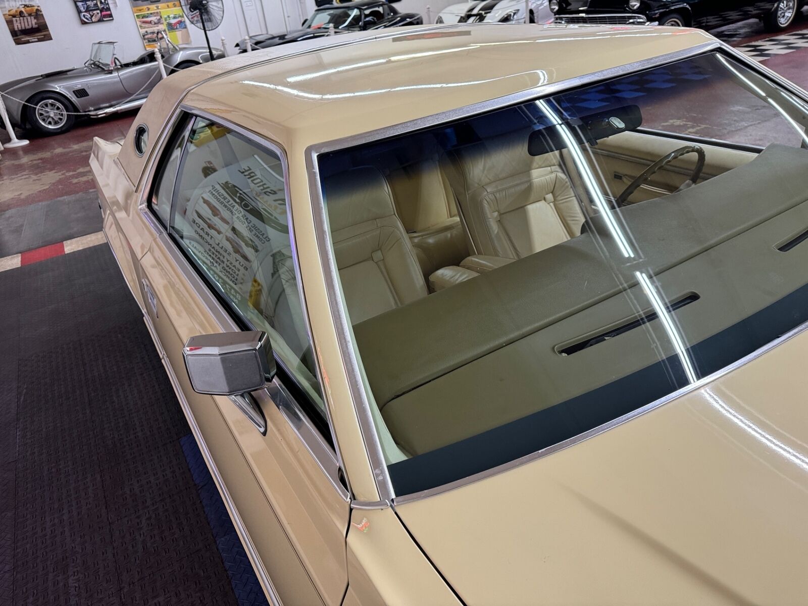 Lincoln-Mark-Series-1979-Cream-Tan-58530-10