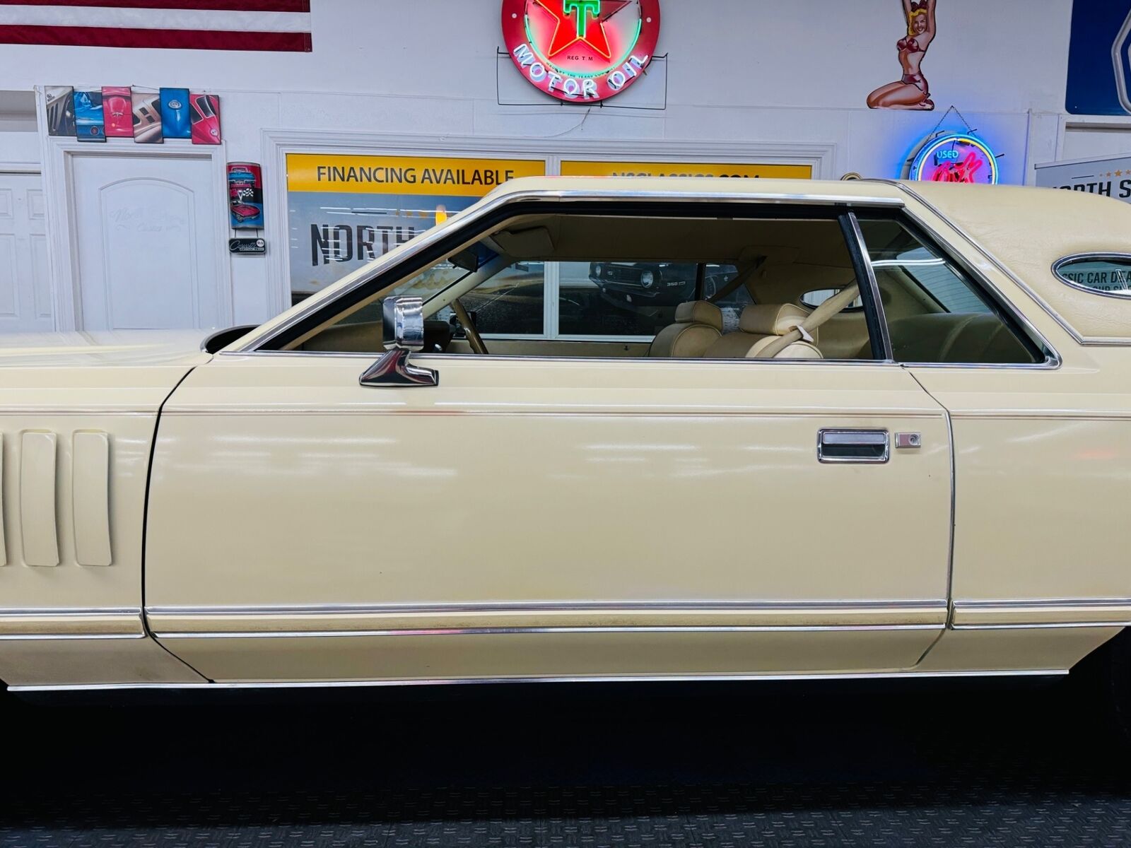 Lincoln-Mark-Series-1979-Cream-Tan-58530-23