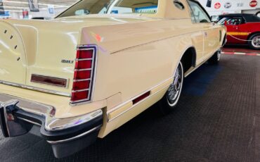 Lincoln-Mark-Series-1979-Cream-Tan-58530-32