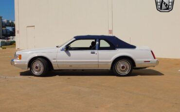 Lincoln-Mark-Series-1988-White-Blue-86256-3