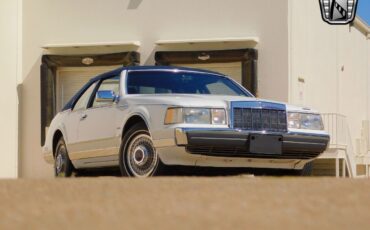 Lincoln-Mark-Series-1988-White-Blue-86256-7