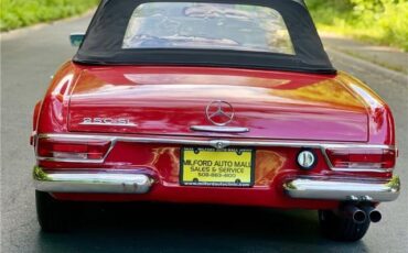 Mercedes-Benz-250SL-Pagoda-Cabriolet-1968-Red-Tan-20215-19