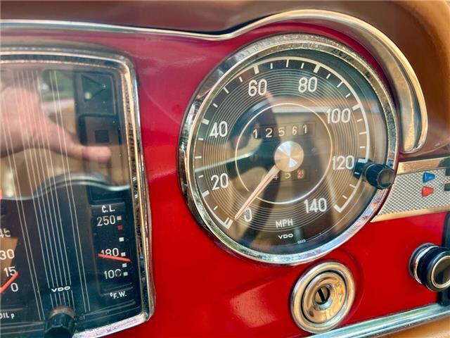 Mercedes-Benz-250SL-Pagoda-Cabriolet-1968-Red-Tan-20215-34