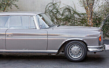 Mercedes-Benz-300-Series-1965-Gray-Other-Color-0-9