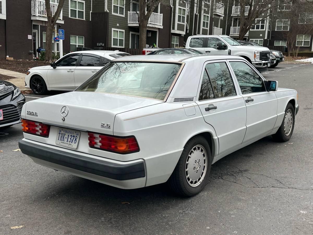 Mercedes-benz-1991-white-178637-6