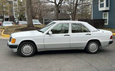 Mercedes-benz-1991-white-178637-9