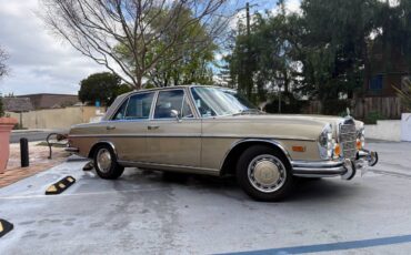 Mercedes-benz-280se-1972-custom-207605