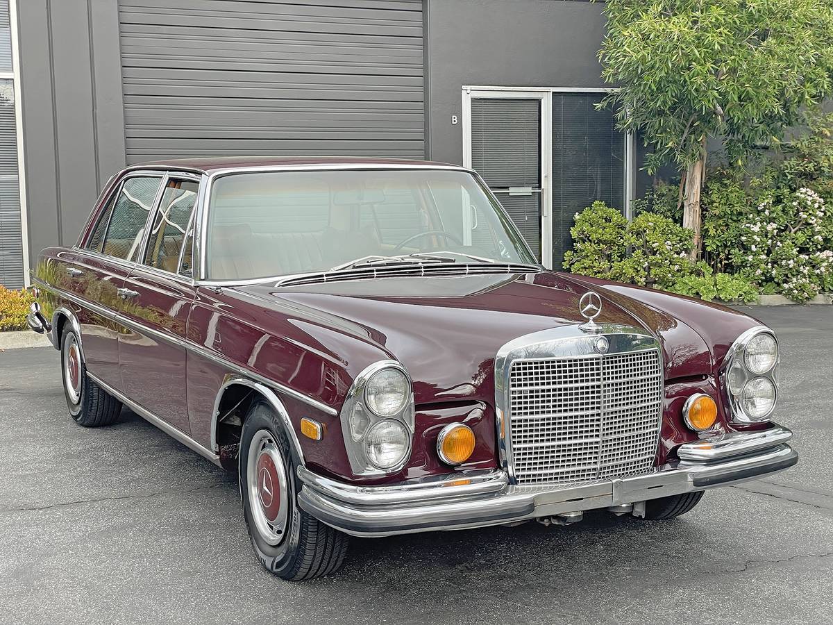 Mercedes-benz-300sel-6.3-1971-14474-1