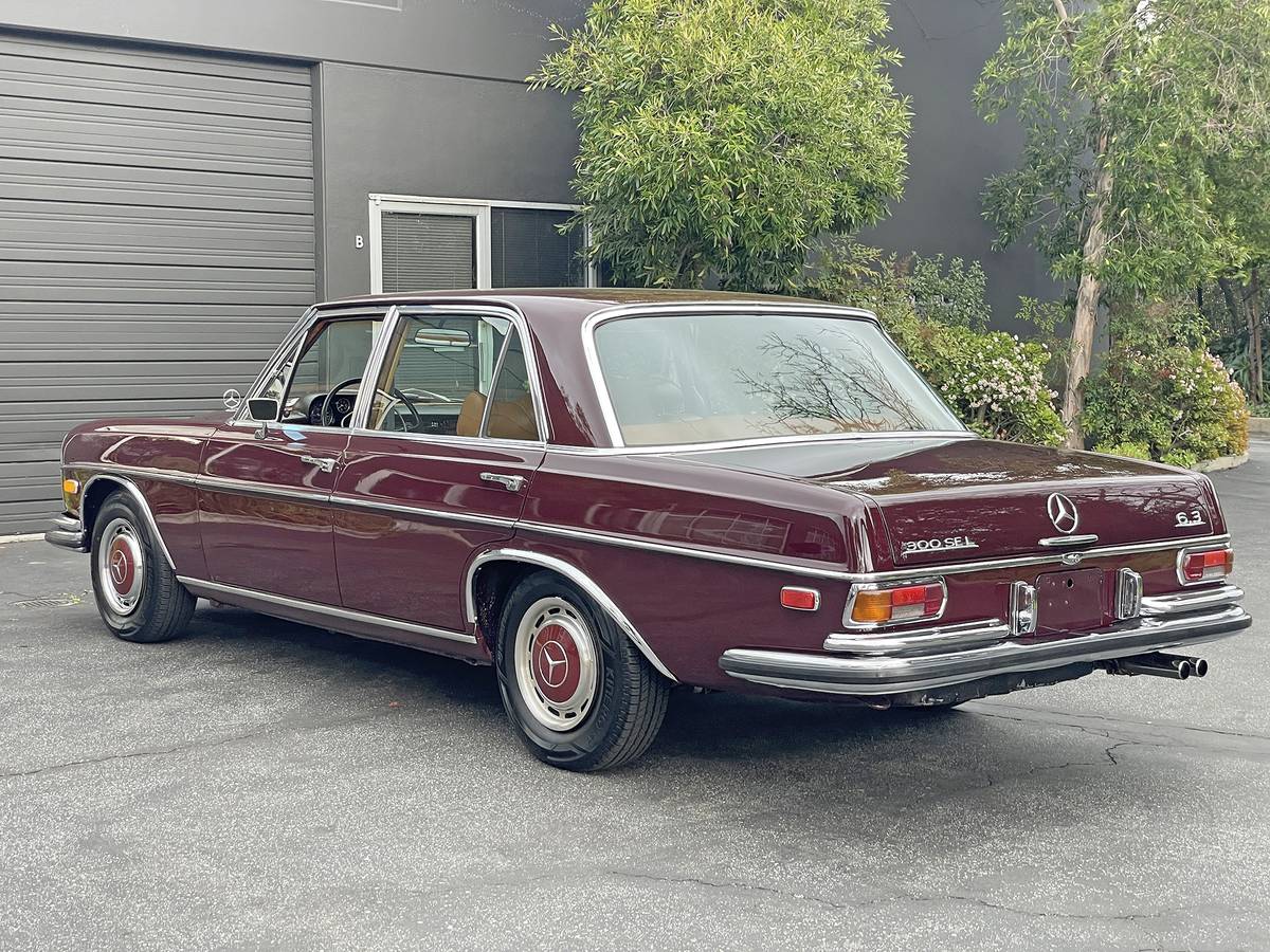 Mercedes-benz-300sel-6.3-1971-14474-7