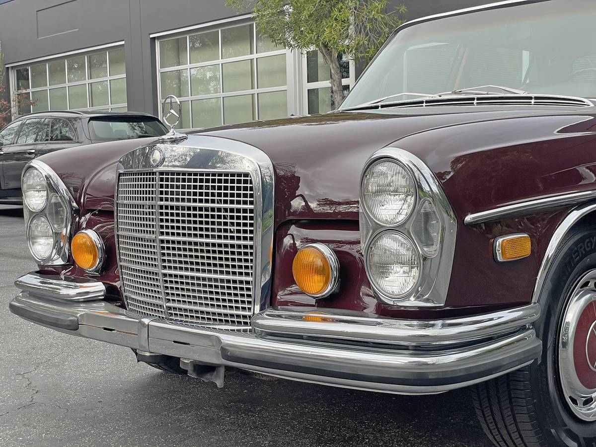 Mercedes-benz-300sel-6.3-1971-14474-9