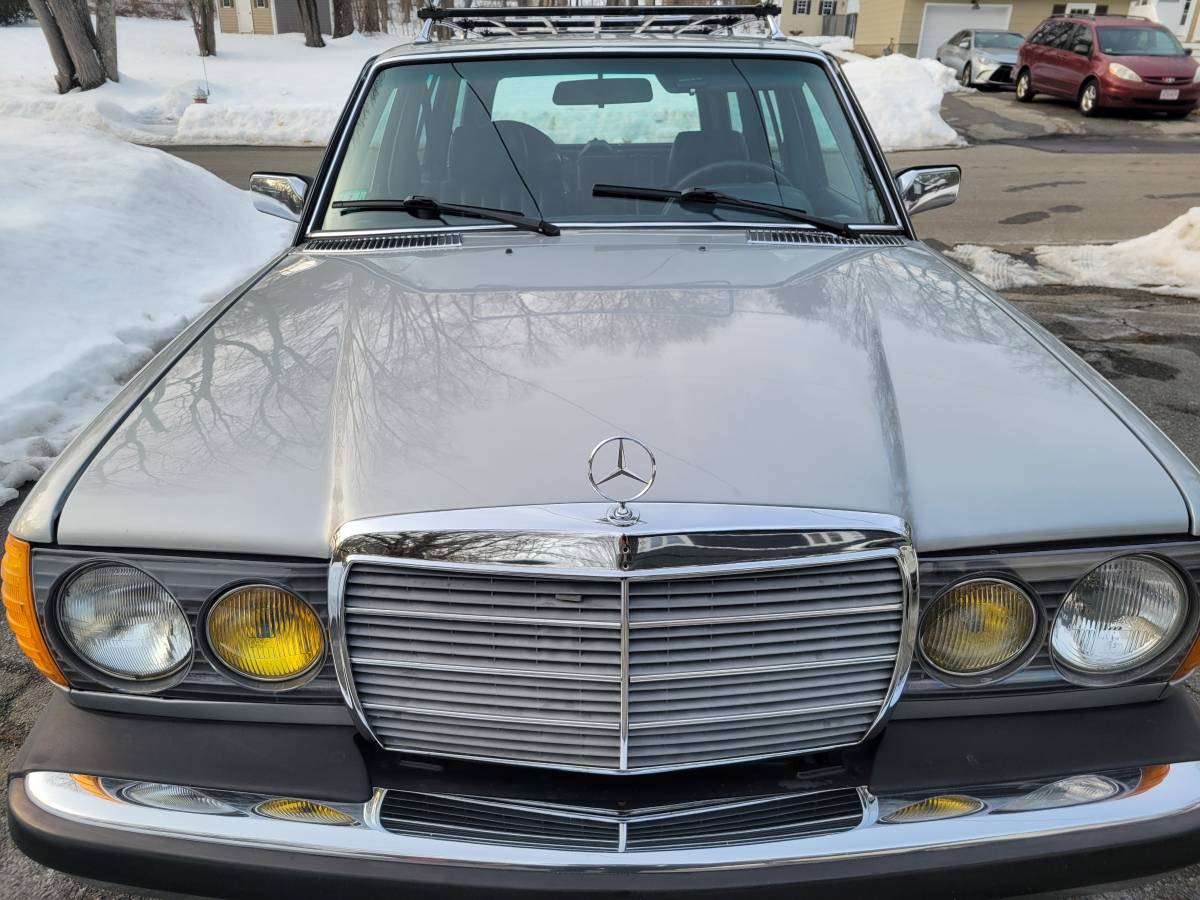 Mercedes-benz-300td-diesel-1982-silver-675923-7