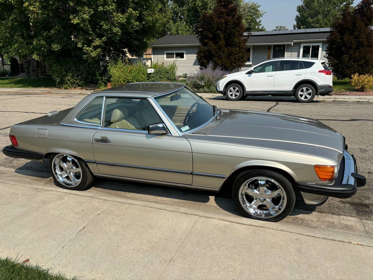 Mercedes-benz-560sl-1988-247838-2