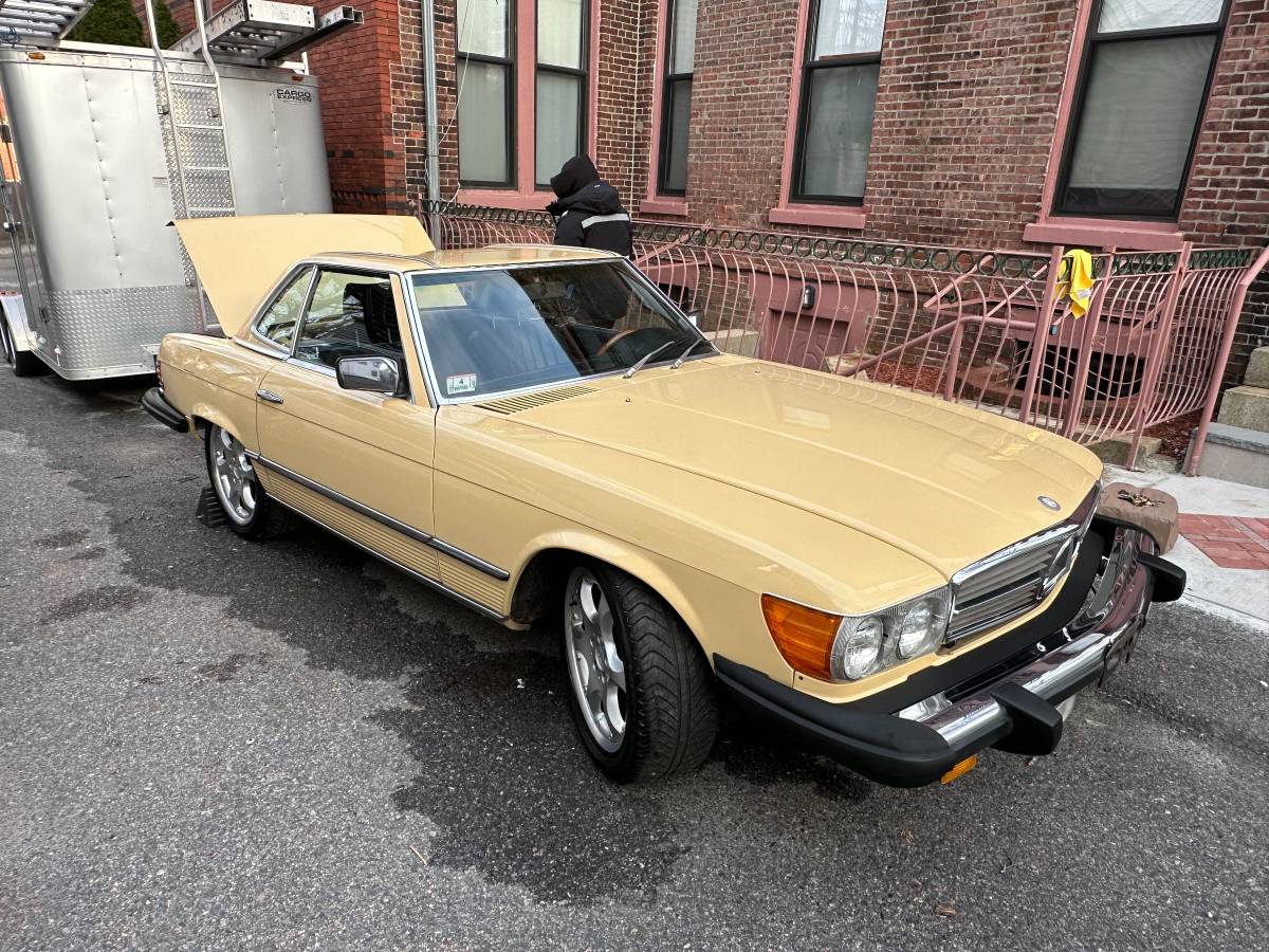 Mercedes-benz-Benz-380sl-1982-yellow-189902-8