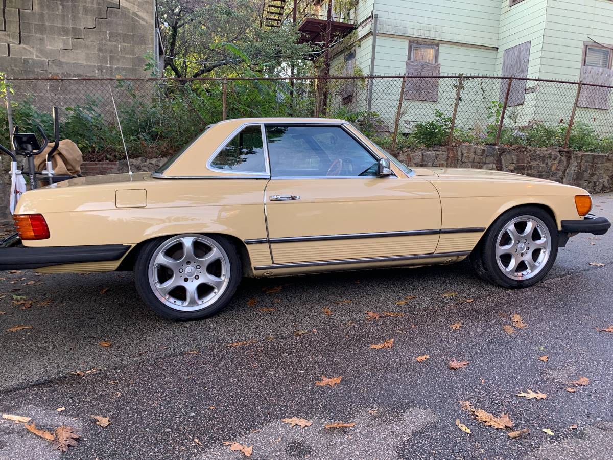 Mercedes-benz-Benz-380sl-1982-yellow-189902