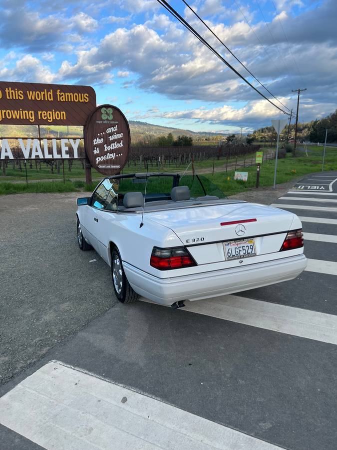 Mercedes-benz-benz-e-class-1995-white-268760-3