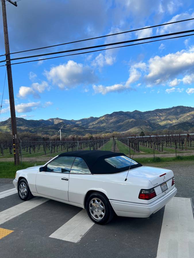 Mercedes-benz-benz-e-class-1995-white-268760-9