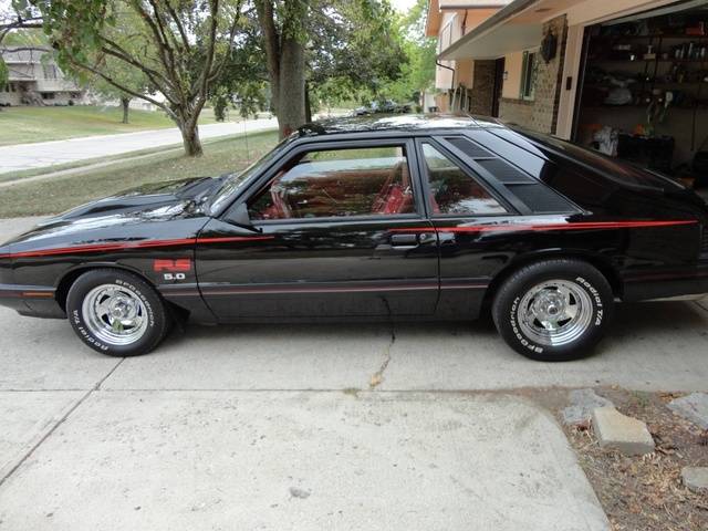 Mercury-Capri-rs-1983-black-95143-12