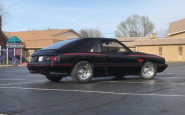 Mercury-Capri-rs-1983-black-95143-13