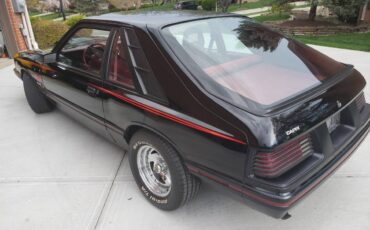 Mercury-Capri-rs-1983-black-95143-16