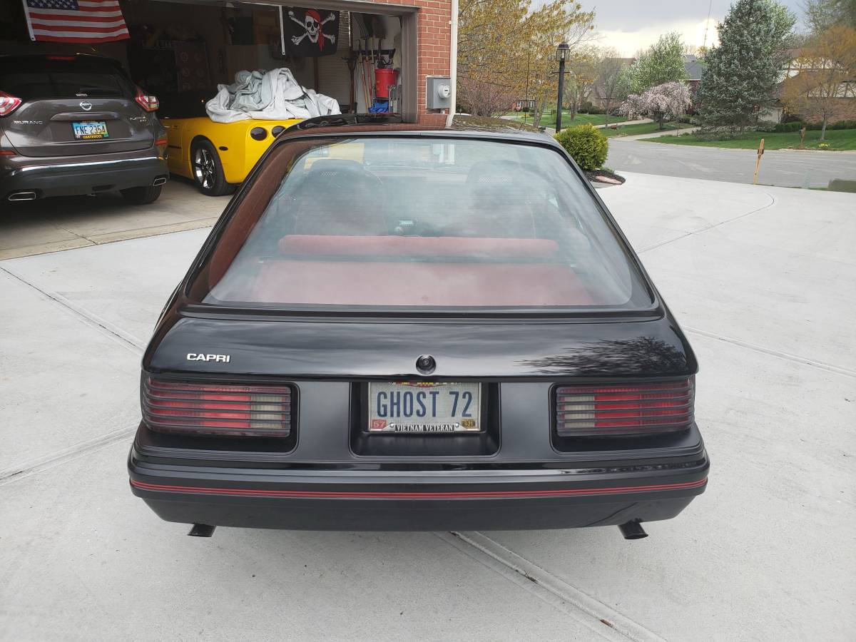 Mercury-Capri-rs-1983-black-95143-17