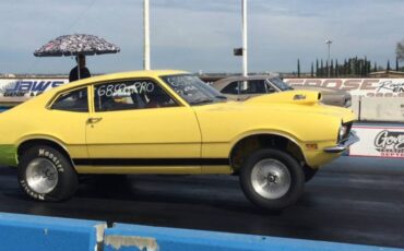 Mercury-Comet-1973-yellow-70811-3