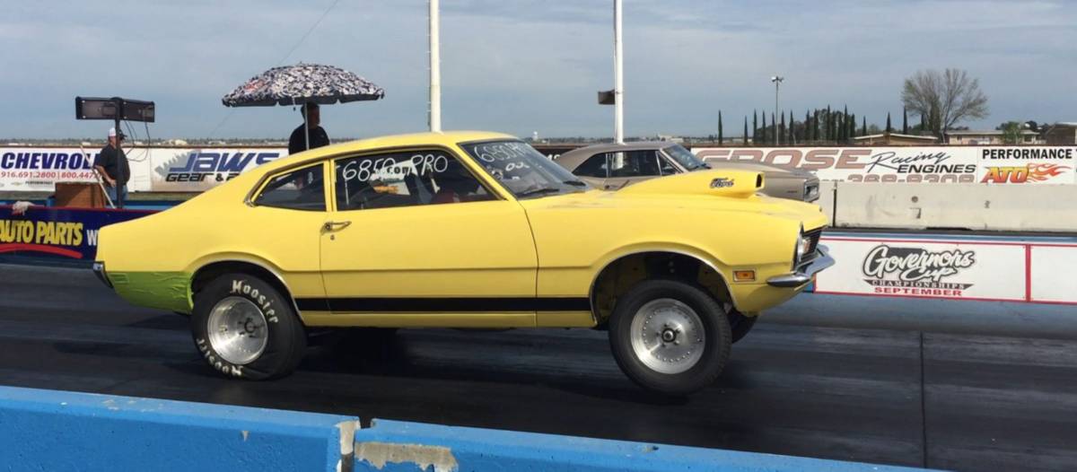 Mercury-Comet-1973-yellow-70811-3