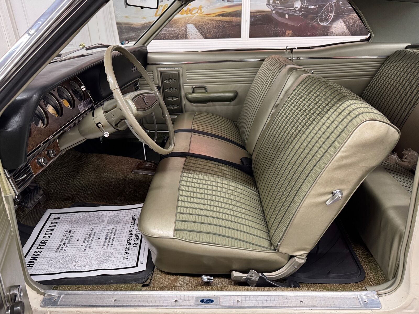 Mercury-Comet-Coupe-1968-White-Champagne-27990-29