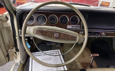 Mercury-Comet-Coupe-1968-White-Champagne-27990-30