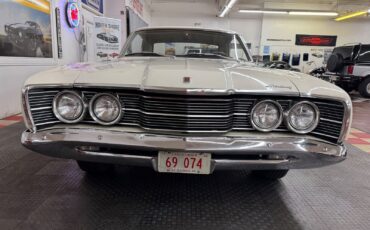 Mercury-Comet-Coupe-1968-White-Champagne-27990-6