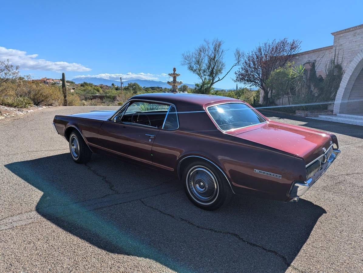 Mercury-Cougar-1967-135185-2