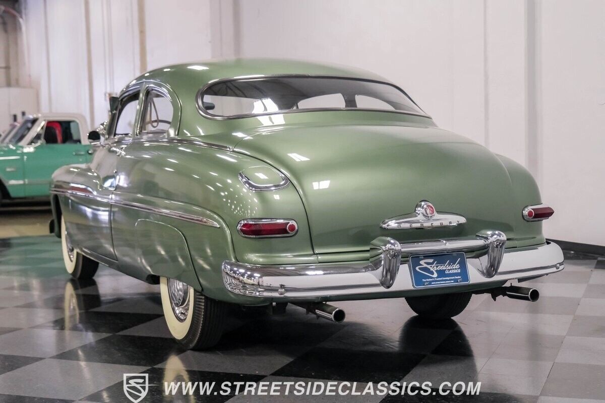 Mercury-Eight-Coupe-1949-Green-Green-102185-9