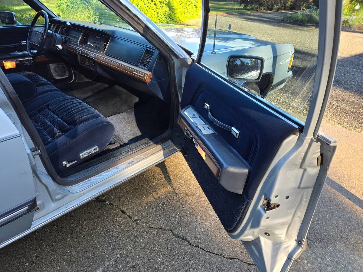 Mercury-Grand-marquis-ls-1991-blue-95295-8