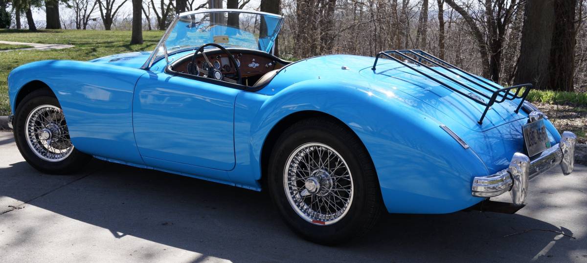 Mg-A-1600-mark-i-roadster-1961-blue-118159-1