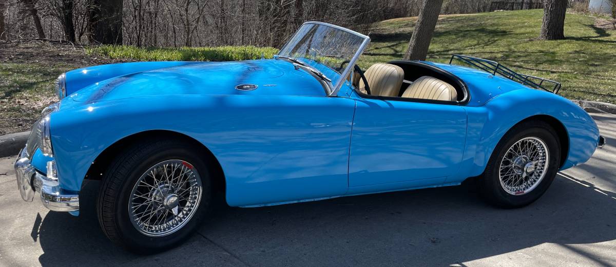 Mg-A-1600-mark-i-roadster-1961-blue-118159-12